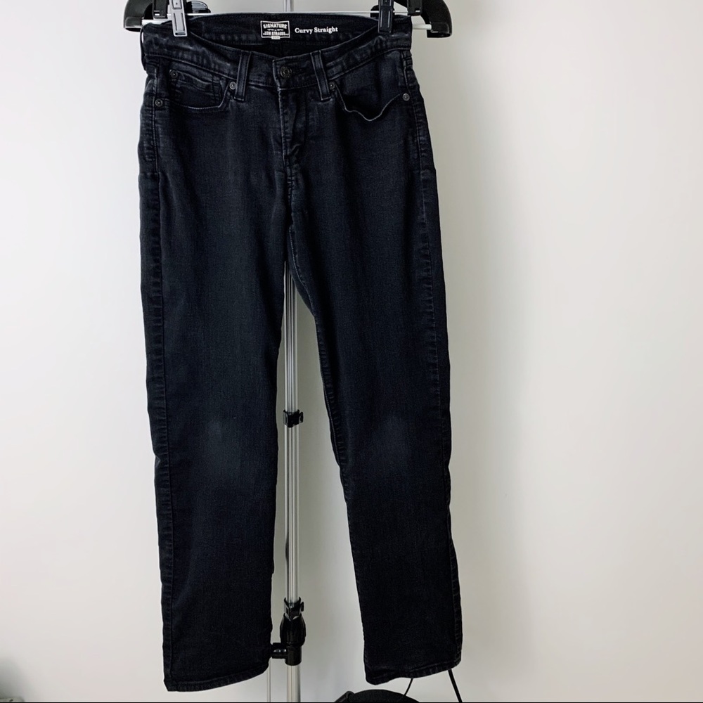 Levi’s Curvy Straight Black Denim Jeans • Size 6M